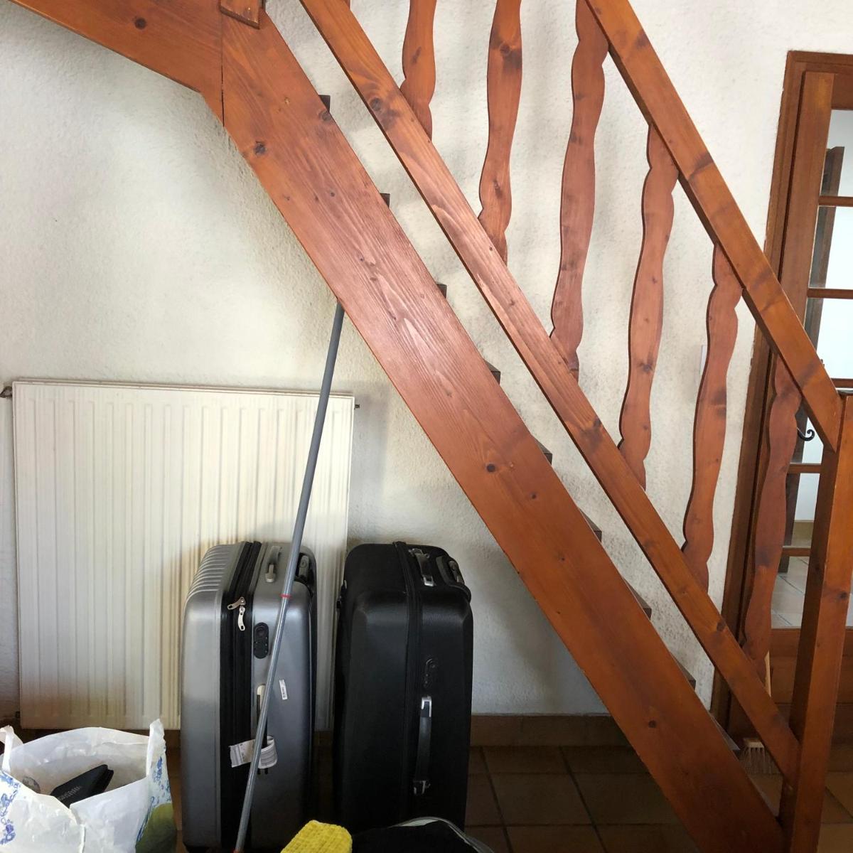 Chambre en Mezzanine et Salon - Housity