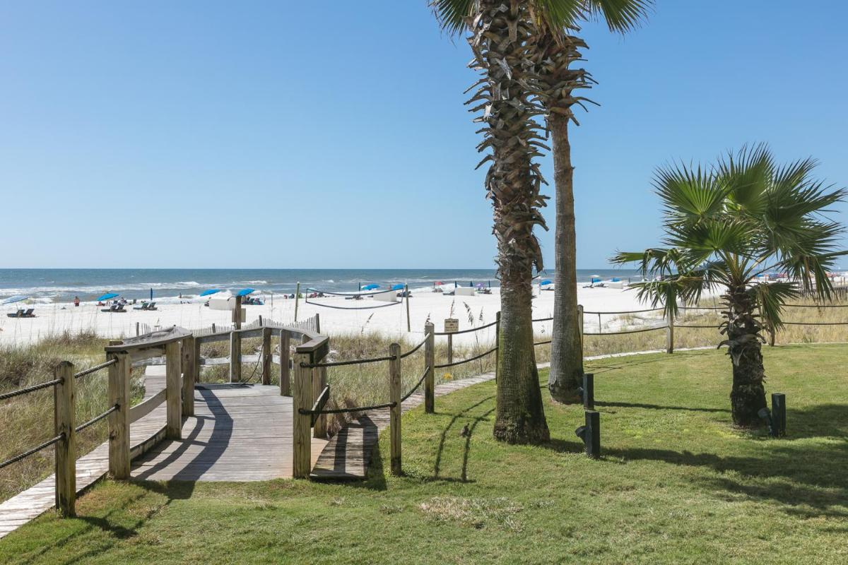 Summer House On Romar Beach - Housity