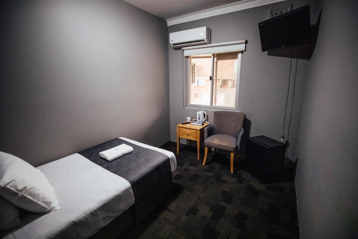 Shortland Budget Accommodation - Housity