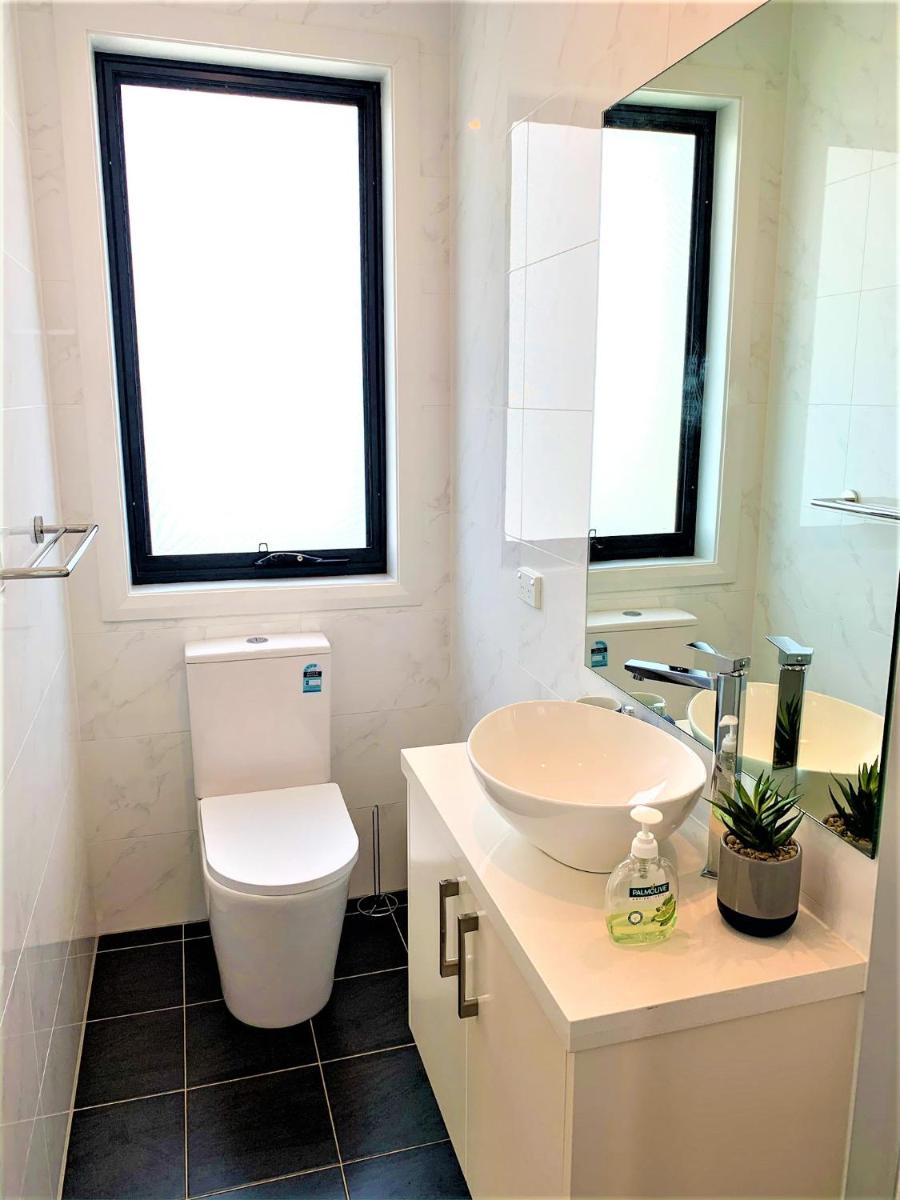 Revesby New Self Contained Granny Flat - Housity