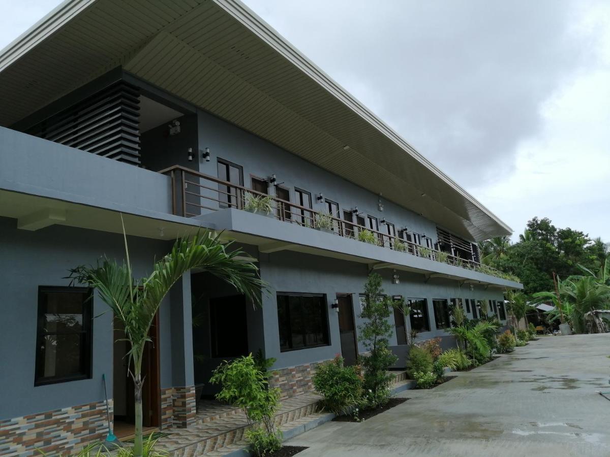Tatay Seseng's Apartment - Housity