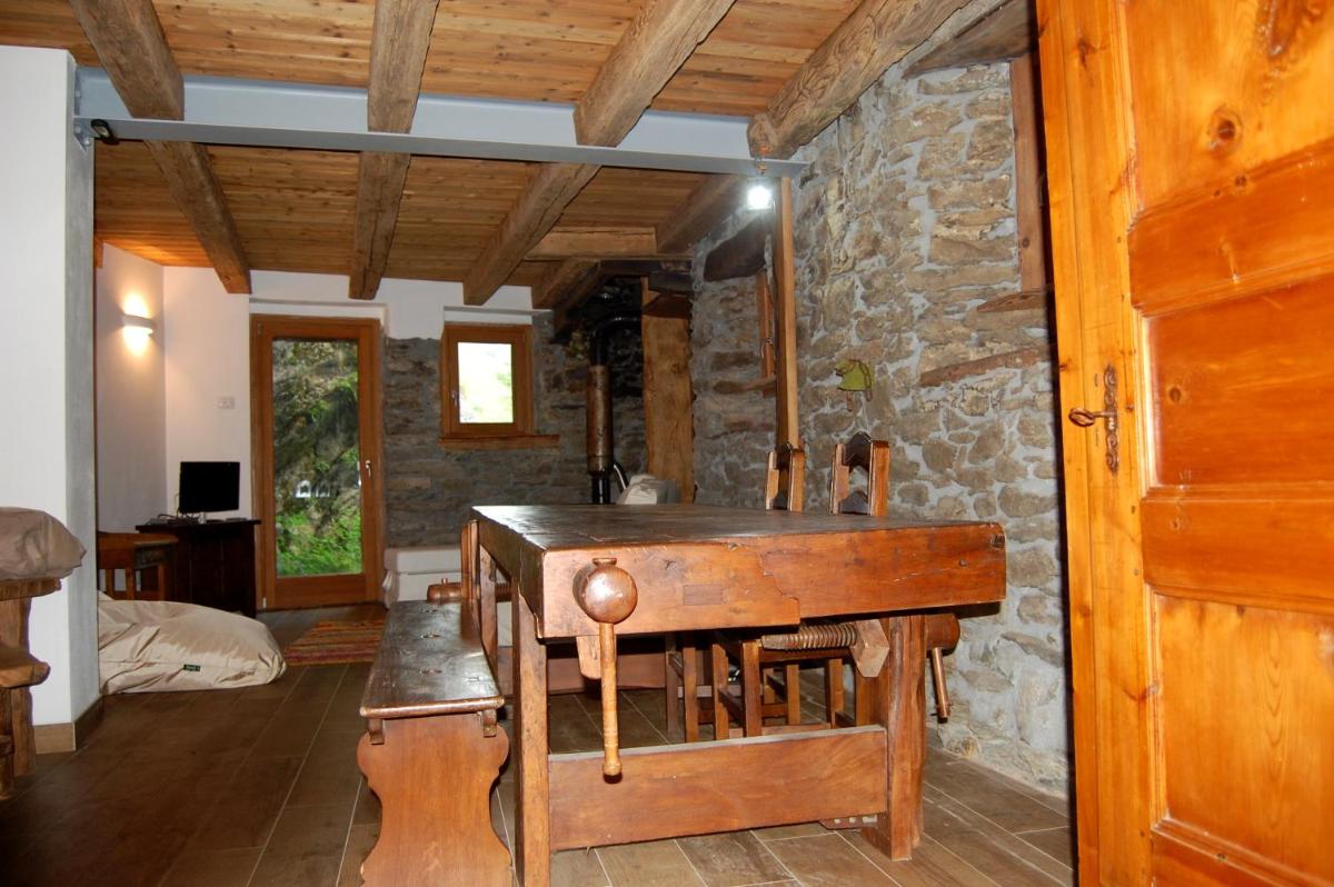Case Gran Paradiso di Charme Villaggio La Barmaz - Housity
