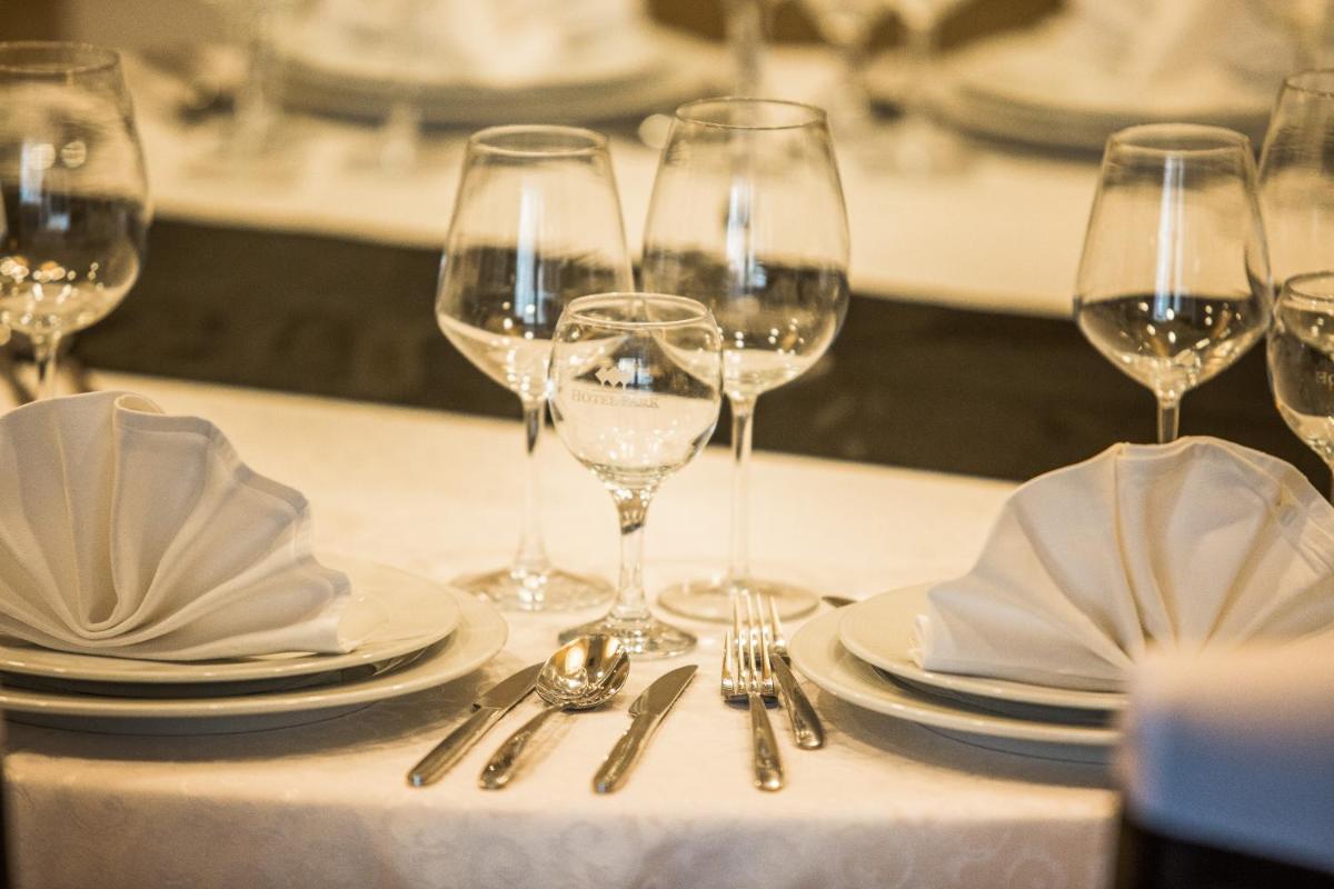 Hotel Park Doboj - Housity