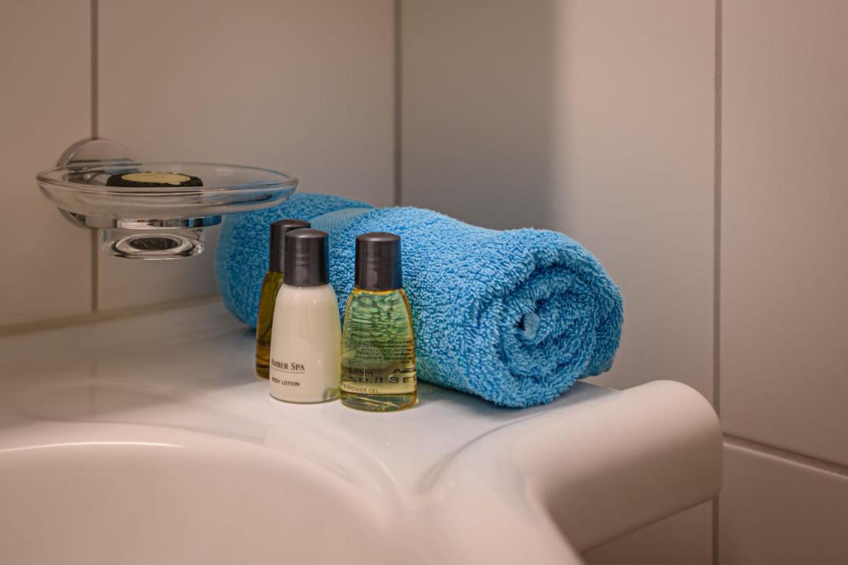 Apartment Breithorn - Charming home - free parking & Wifi - Housity