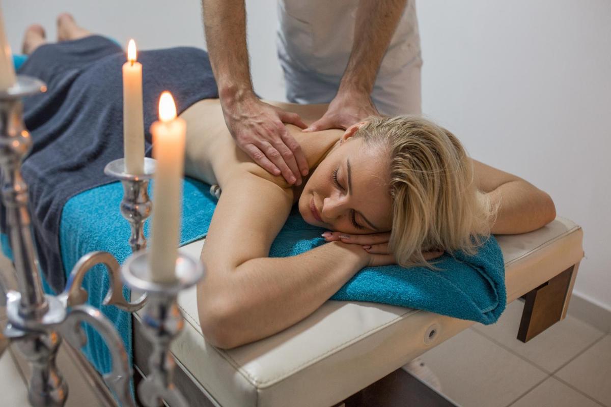 Hotel Park Doboj - Housity