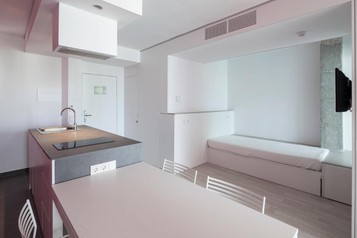 Una cocina o zona de cocina en Ebano Hotel Apartments & Spa