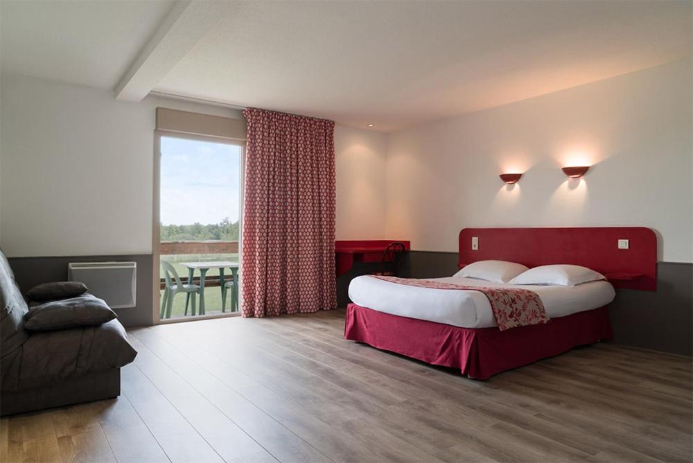 Logis Hôtel Restaurant La Vieille Ferme, Mâcon Nord - Housity