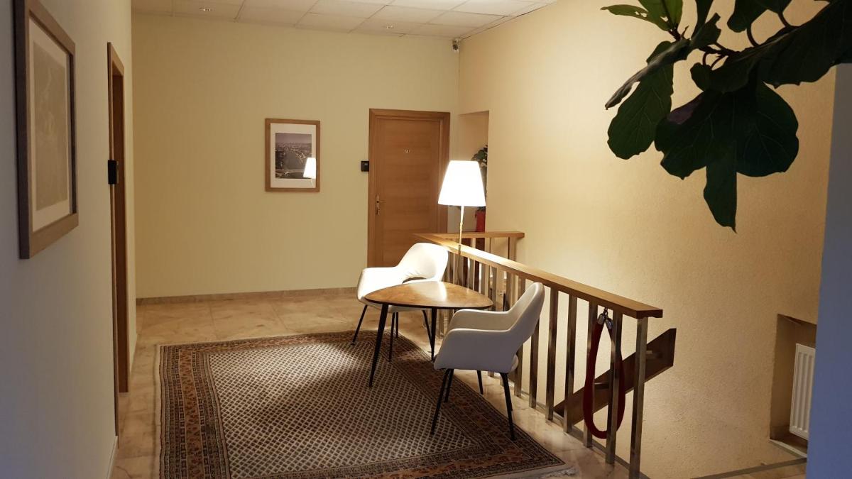 N?ris Inn Terraces - Housity