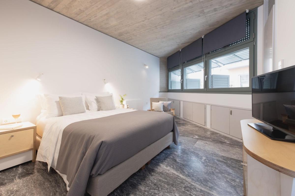 Athens BlueBuilding - Housity