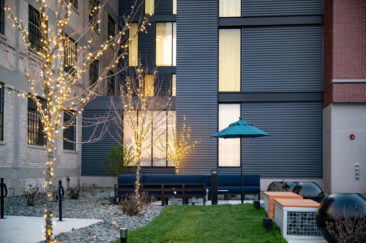 Suitetrails - Hotel Indigo - Madison Downtown, an IHG Hotel
