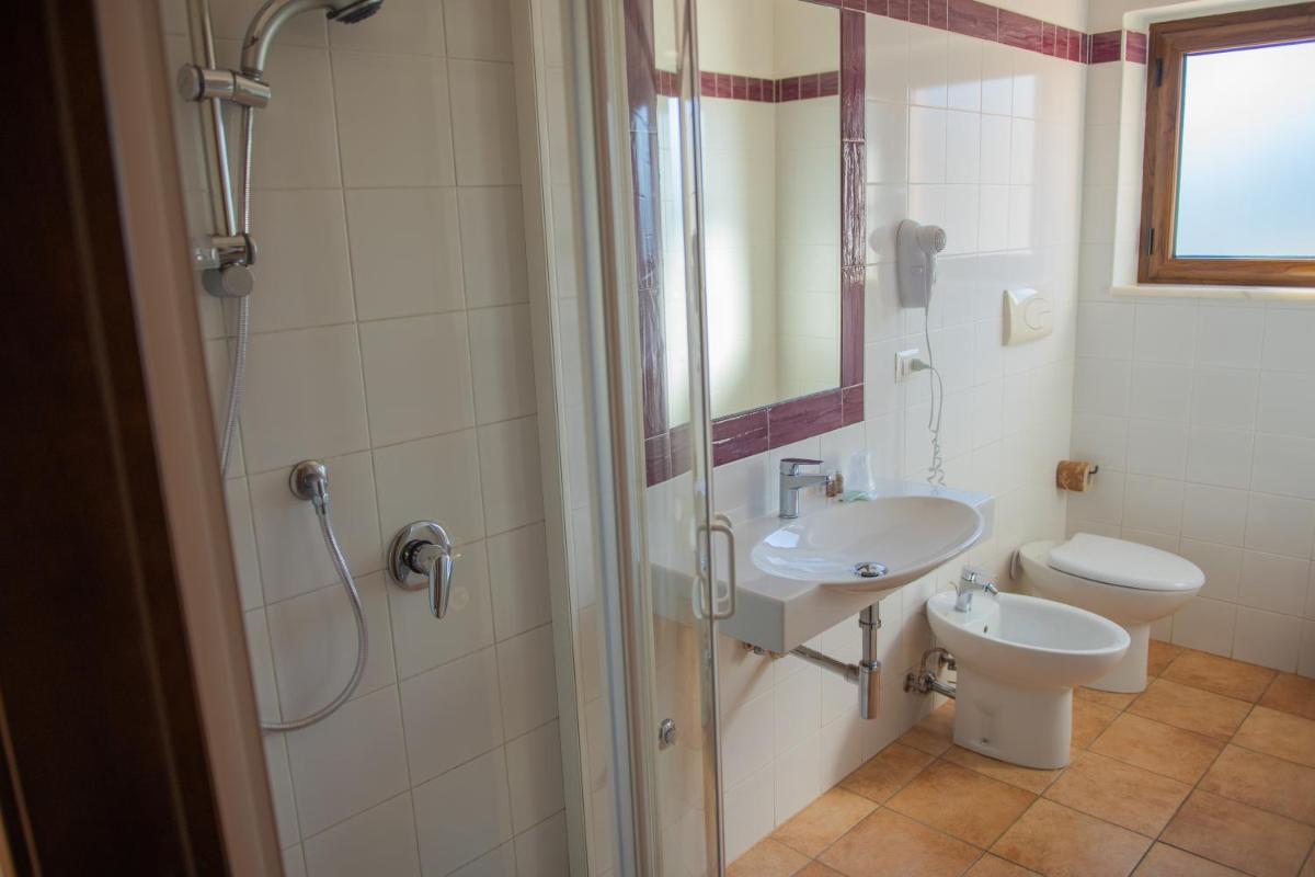 Hotel Caluna Charme - Housity