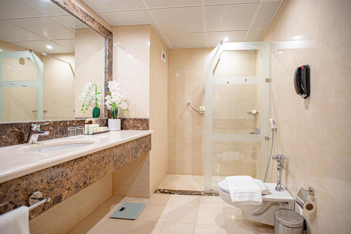 Le Bosphorus Hotel - Waqf Safi - Hizvo