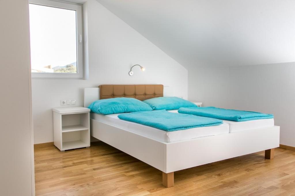 Apartments Kula - Housity