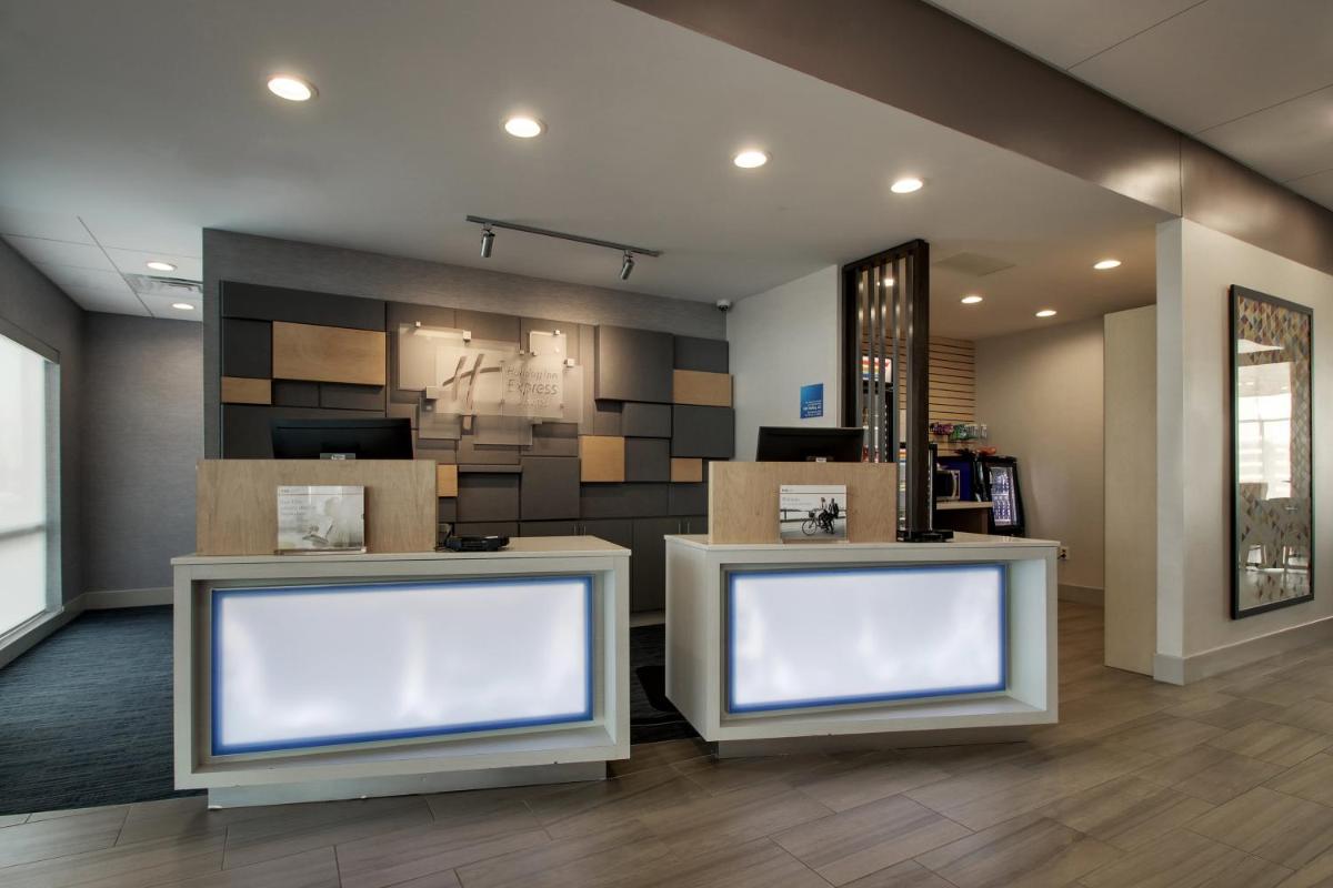 Suitetrails - Holiday Inn Express & Suites - Mount Vernon, an IHG Hotel