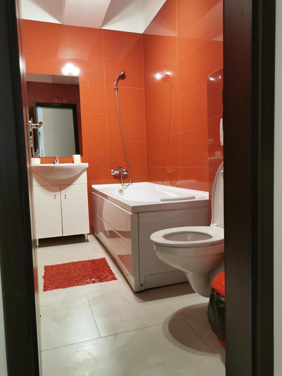 Center Apartments - Housity