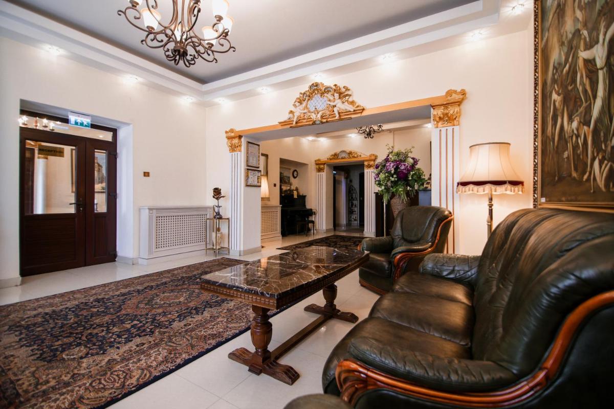 Suitetrails - Hotel Royal Craiova