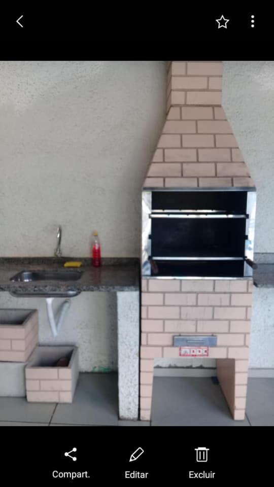 Casarão com piscina e churrasqueira - Housity