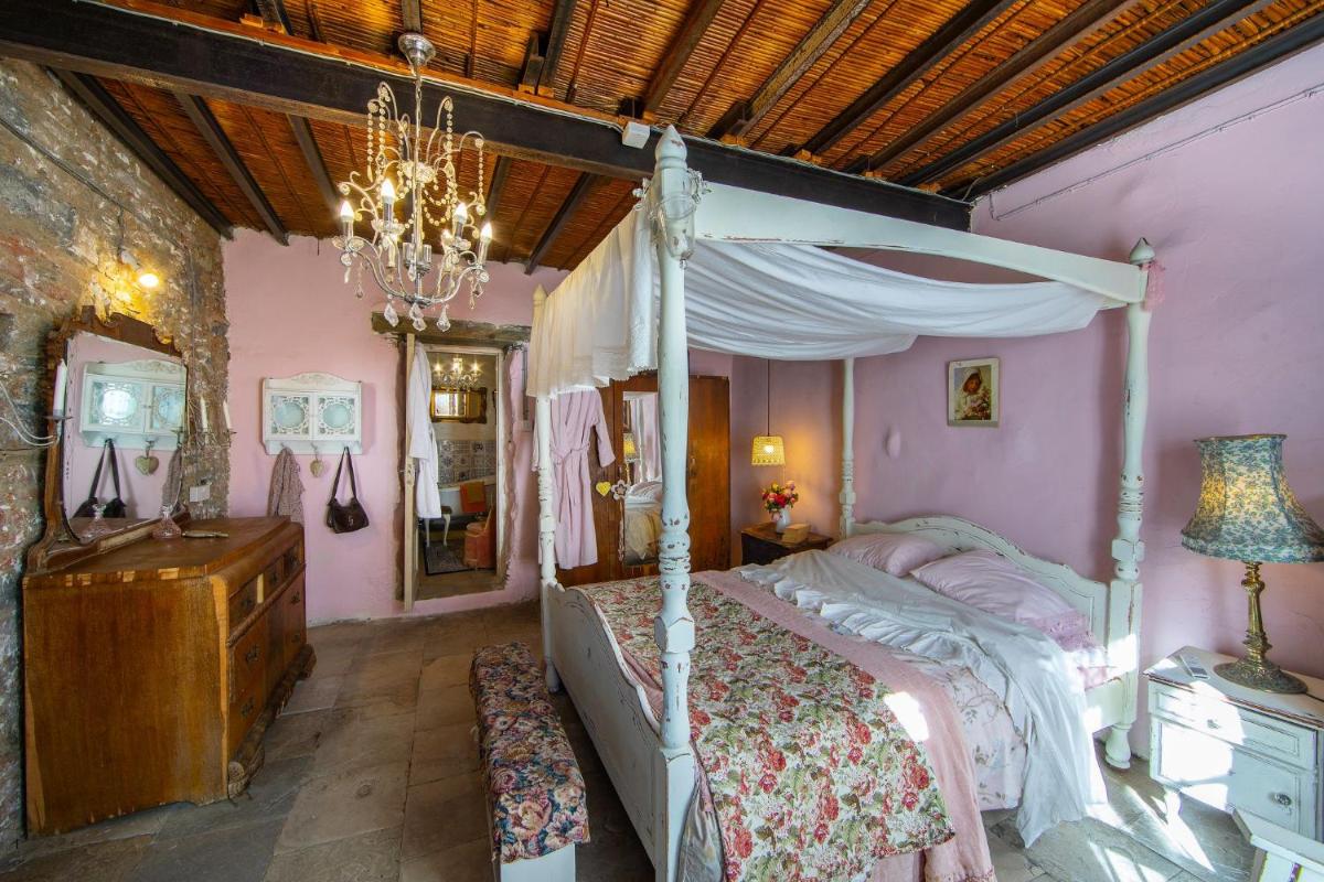 Tina's Country Home - Housity