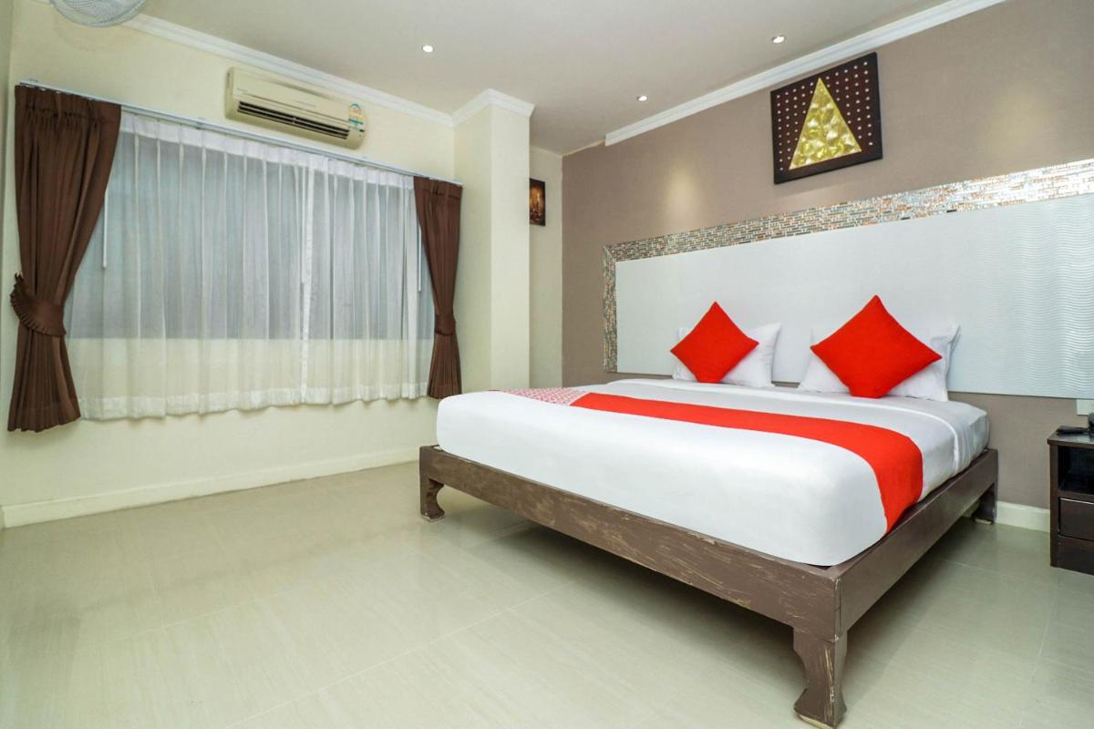 Natural Beach Hotel Pattaya - Housity