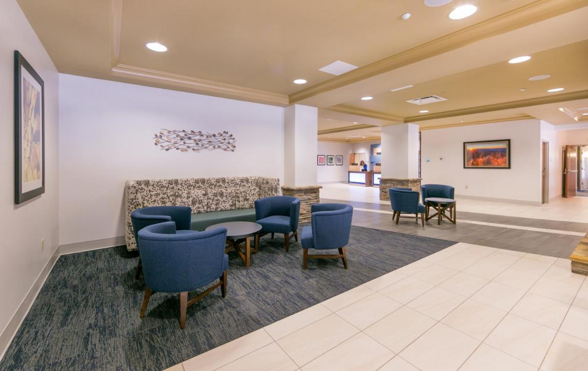Holiday Inn Express Gatlinburg Downtown, an IHG Hotel - Housity