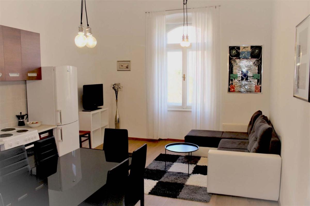 GUVER PALACE - Housity