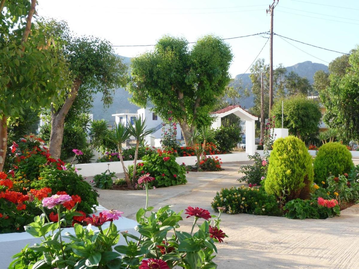 Irinoula Apartments - Housity