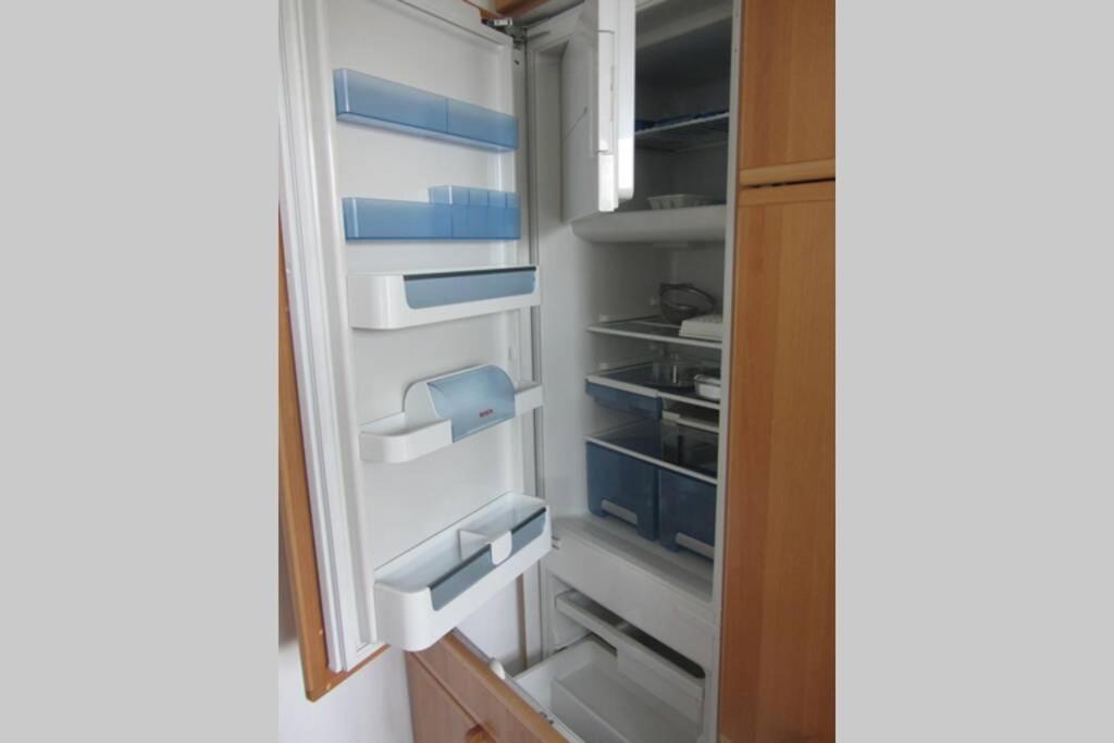 Große Wohnung 20 km von Köln bis zu 17 Personen - Housity