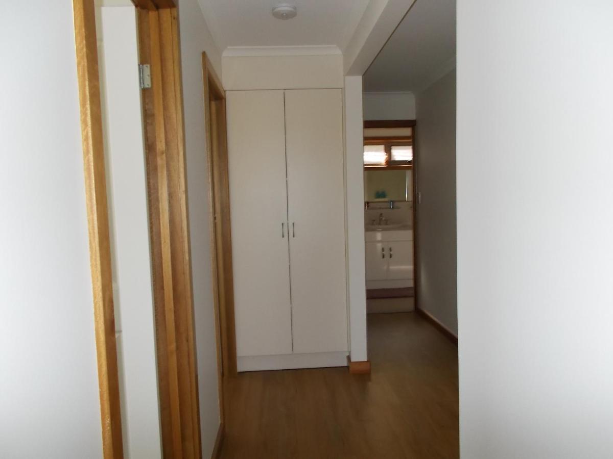 Costa Plenti Southend BnB - Housity