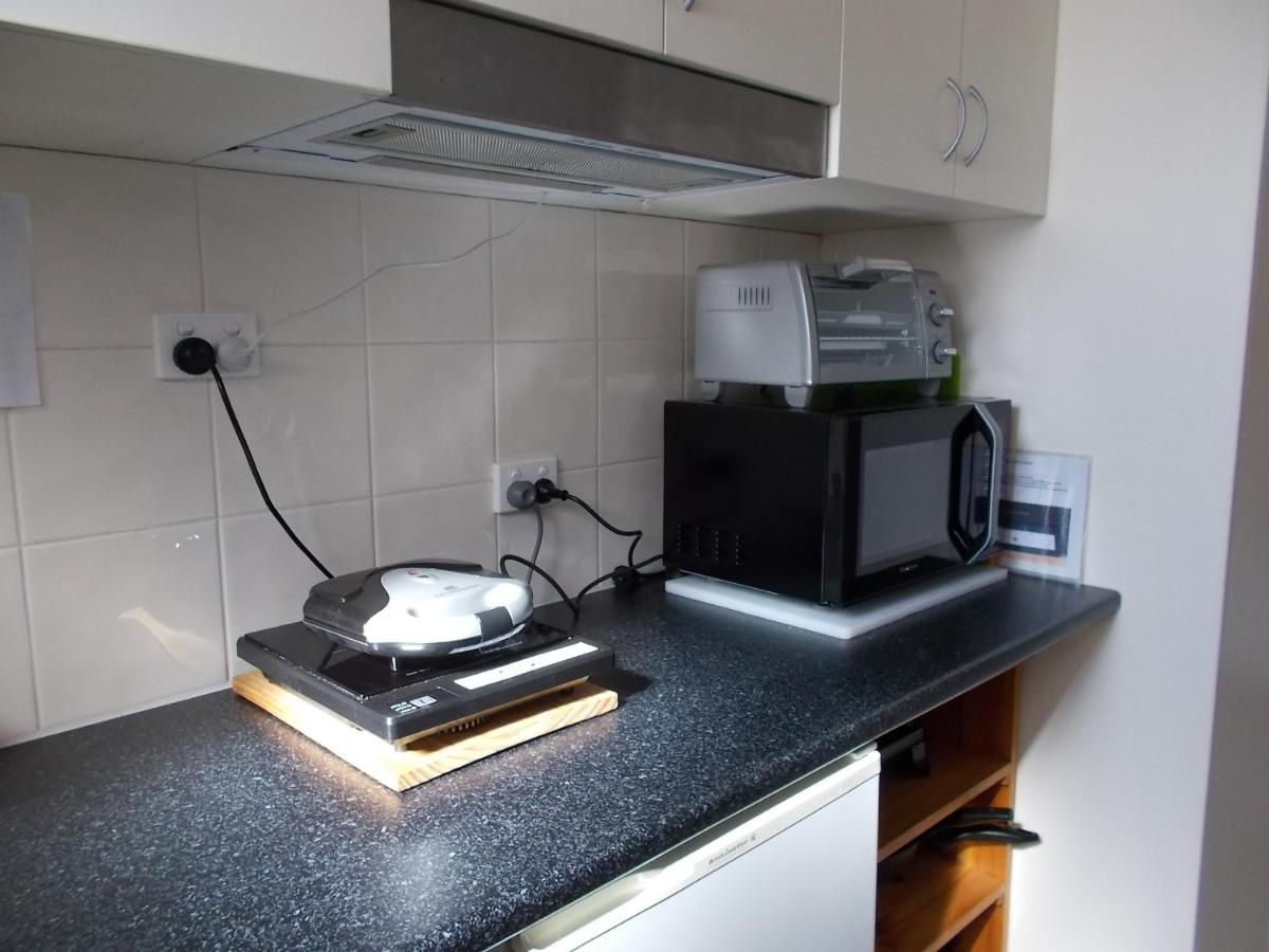 Costa Plenti Southend BnB - Housity