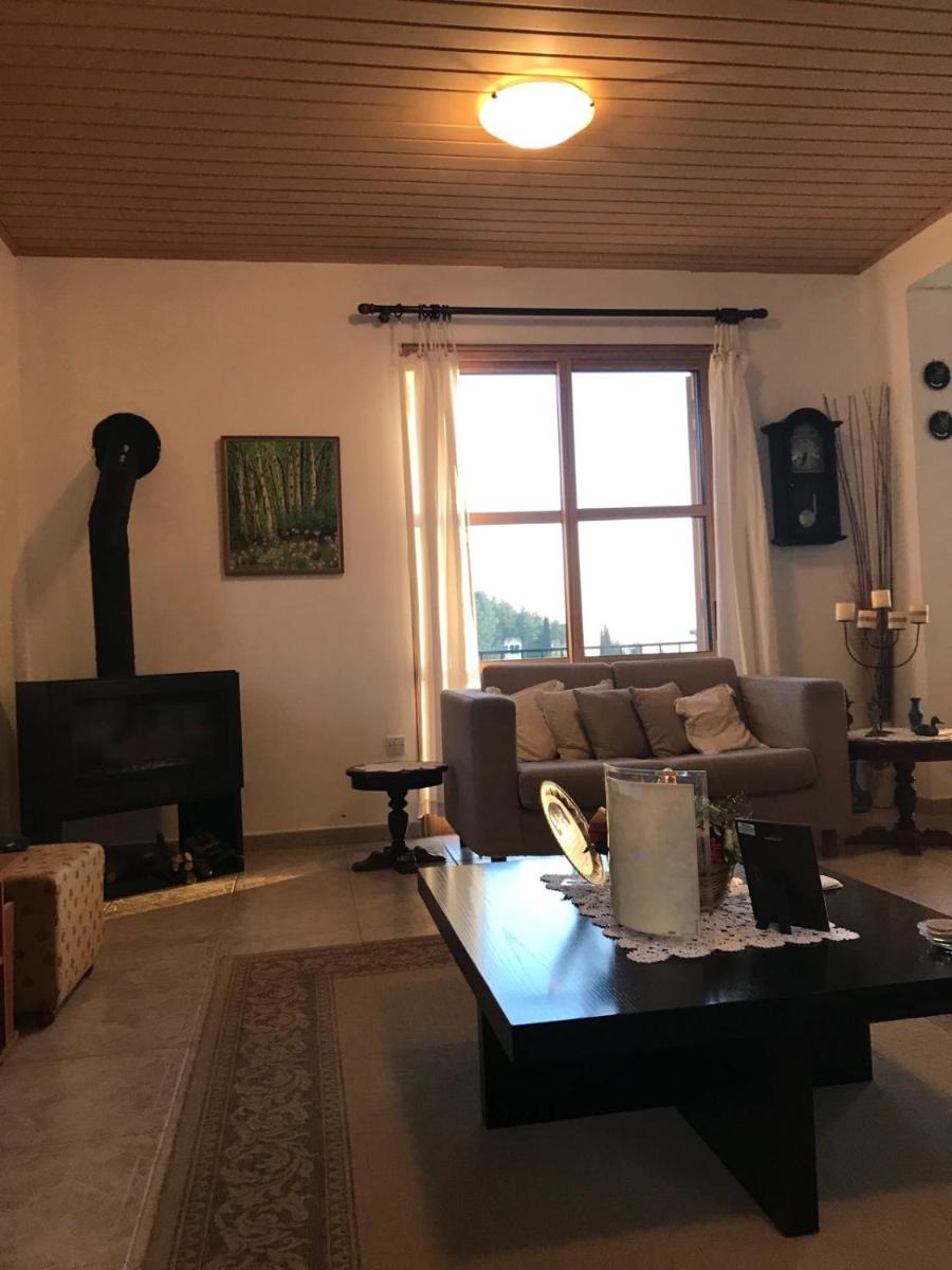 Loucaides Villa - Housity