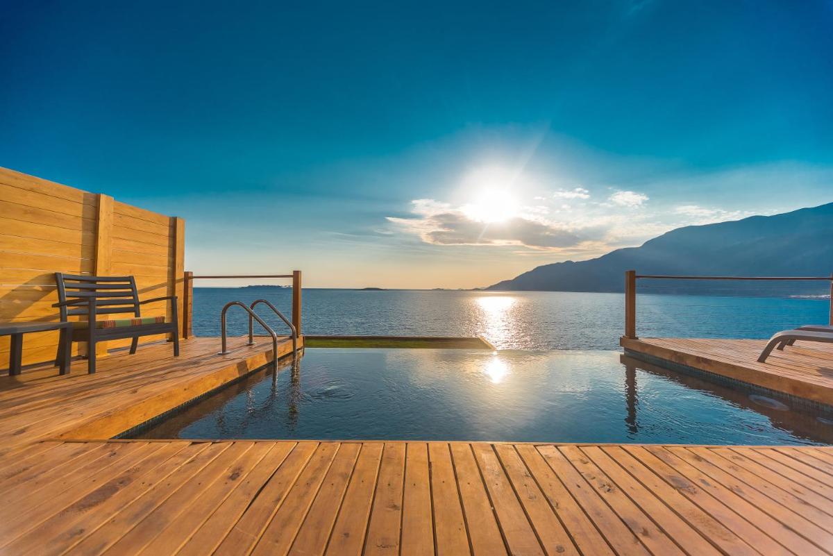 Mandalina Suites - Housity