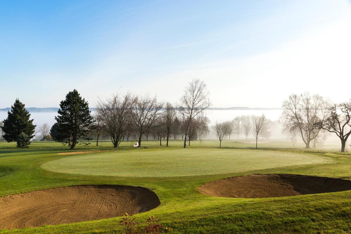 Golf sur le terrain de l'hôtel ou à proximité