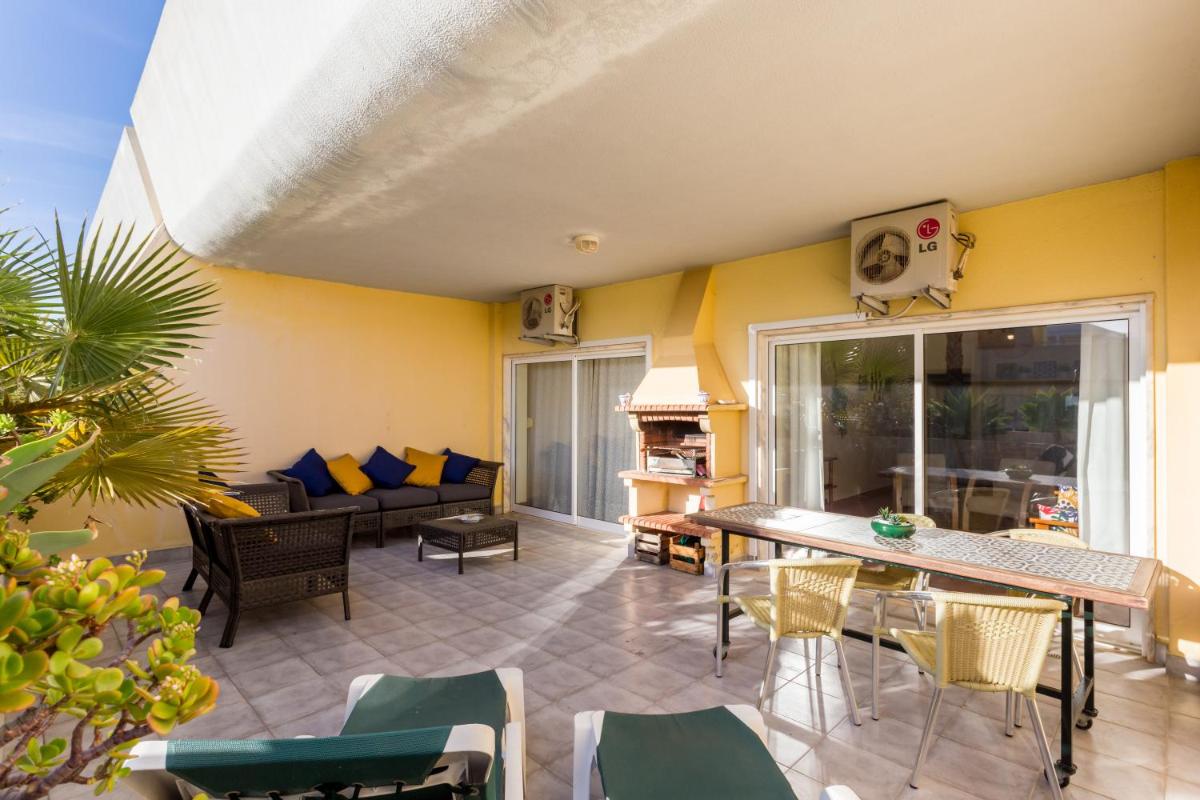 IM On Meia Praia Terrasse - Housity
