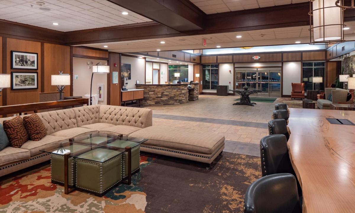 Holiday Inn Stevens Point - Convention Center, an IHG Hotel - Housity