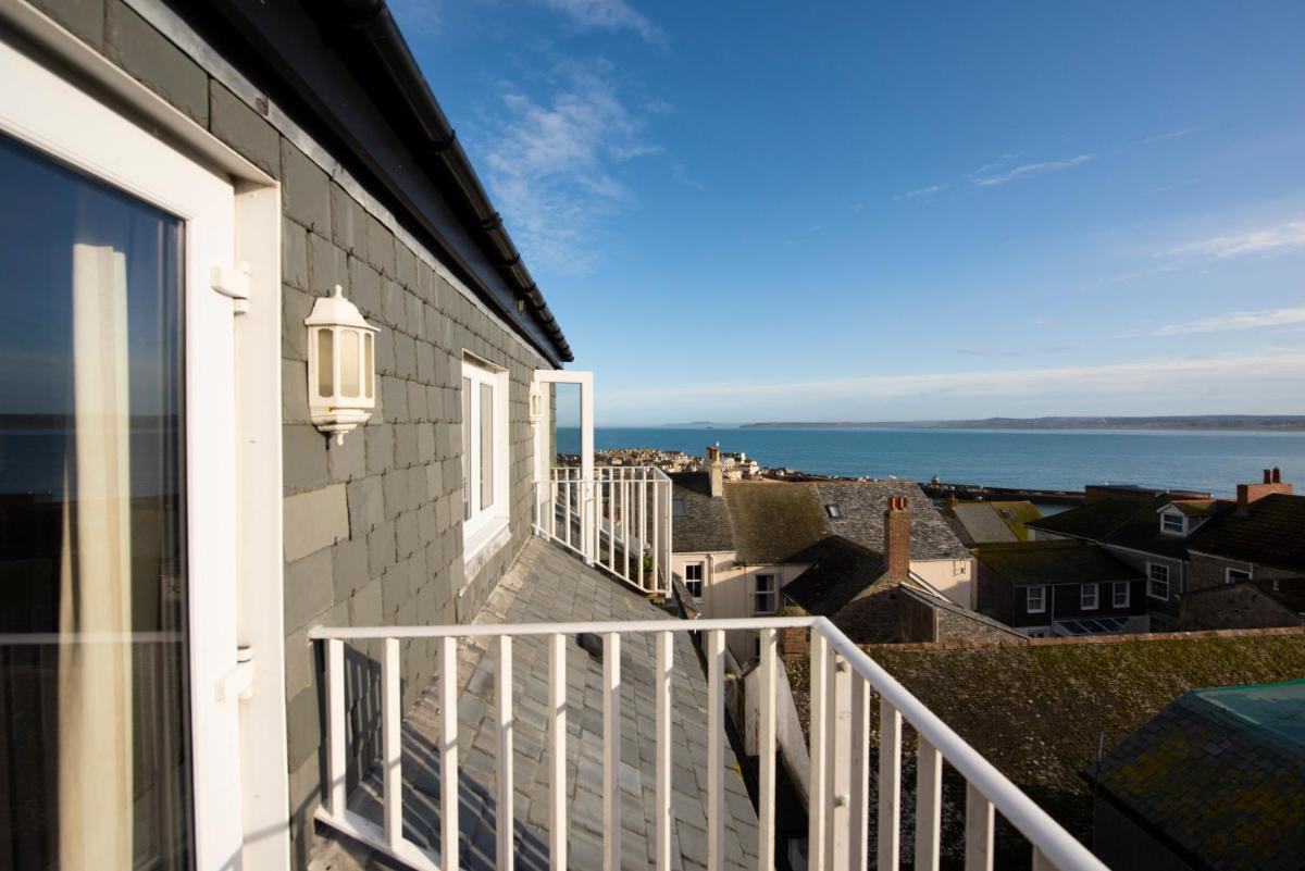 Waves Apartment, St Ives - Housity