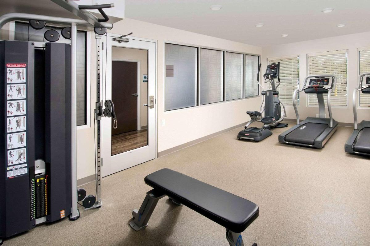WoodSpring Suites South Plainfield - Housity