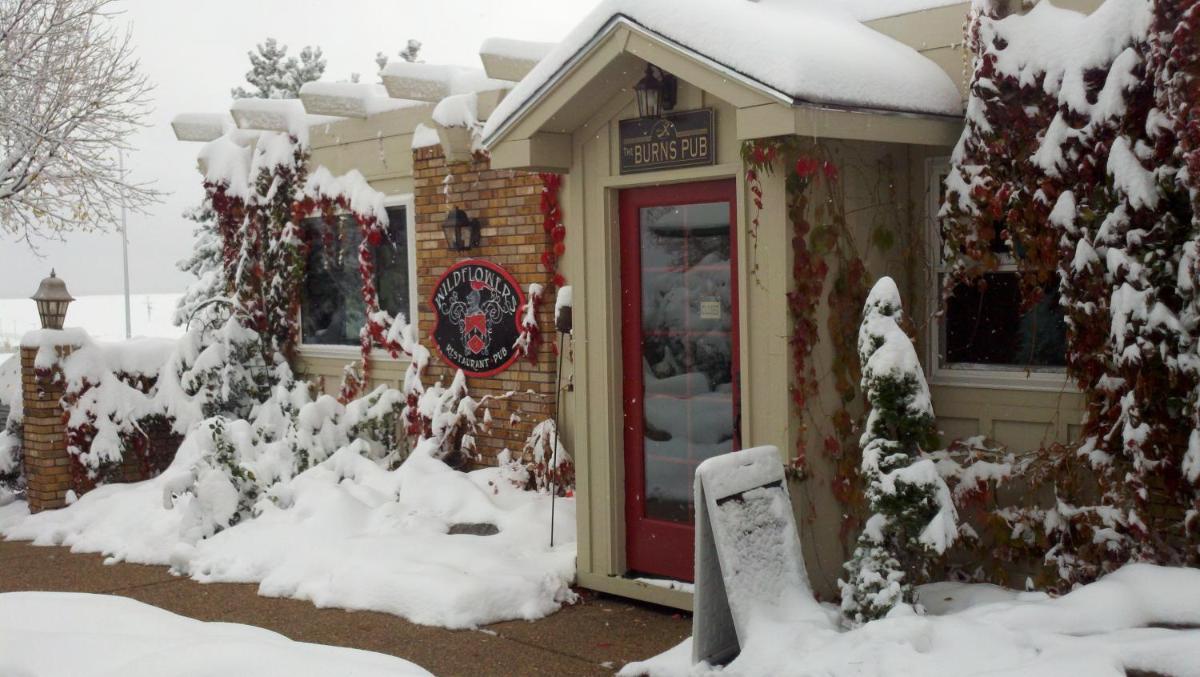 Hilltop Inn Broomfield Denver - Housity