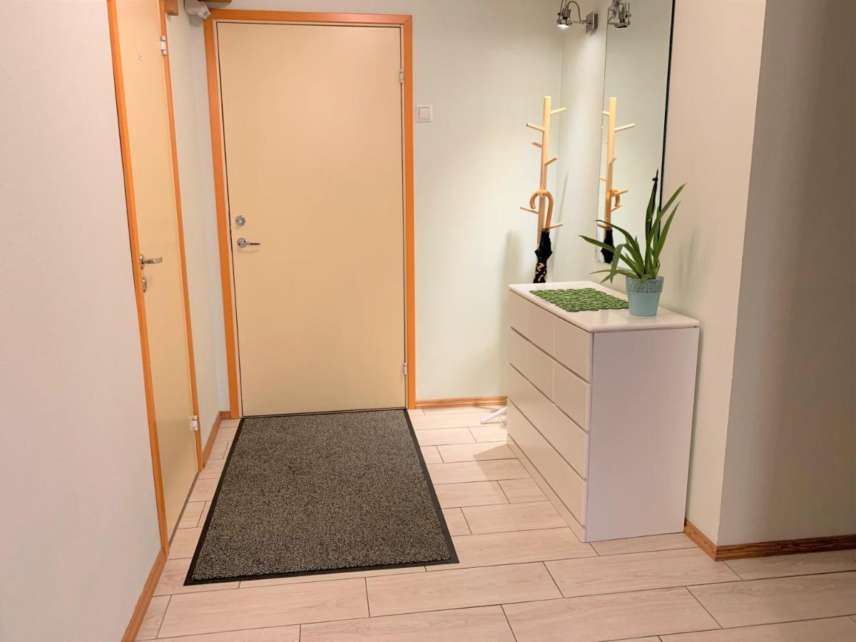 City center Raua apartment with balcony - Housity