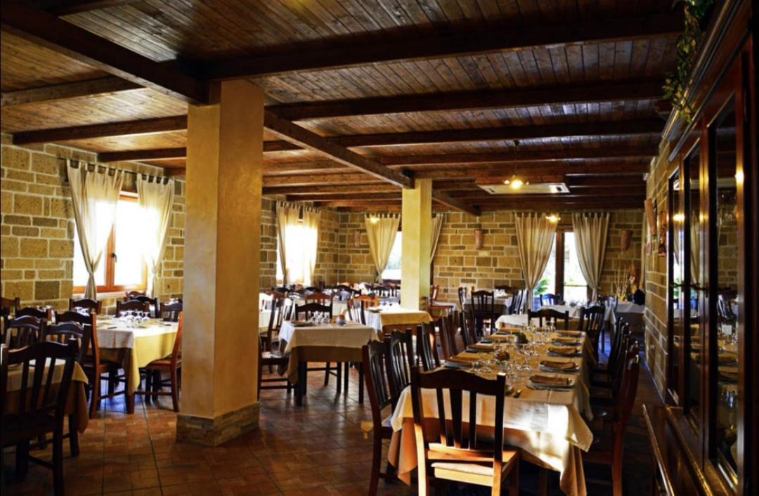 Agriturismo La Fattoria B&B - Housity