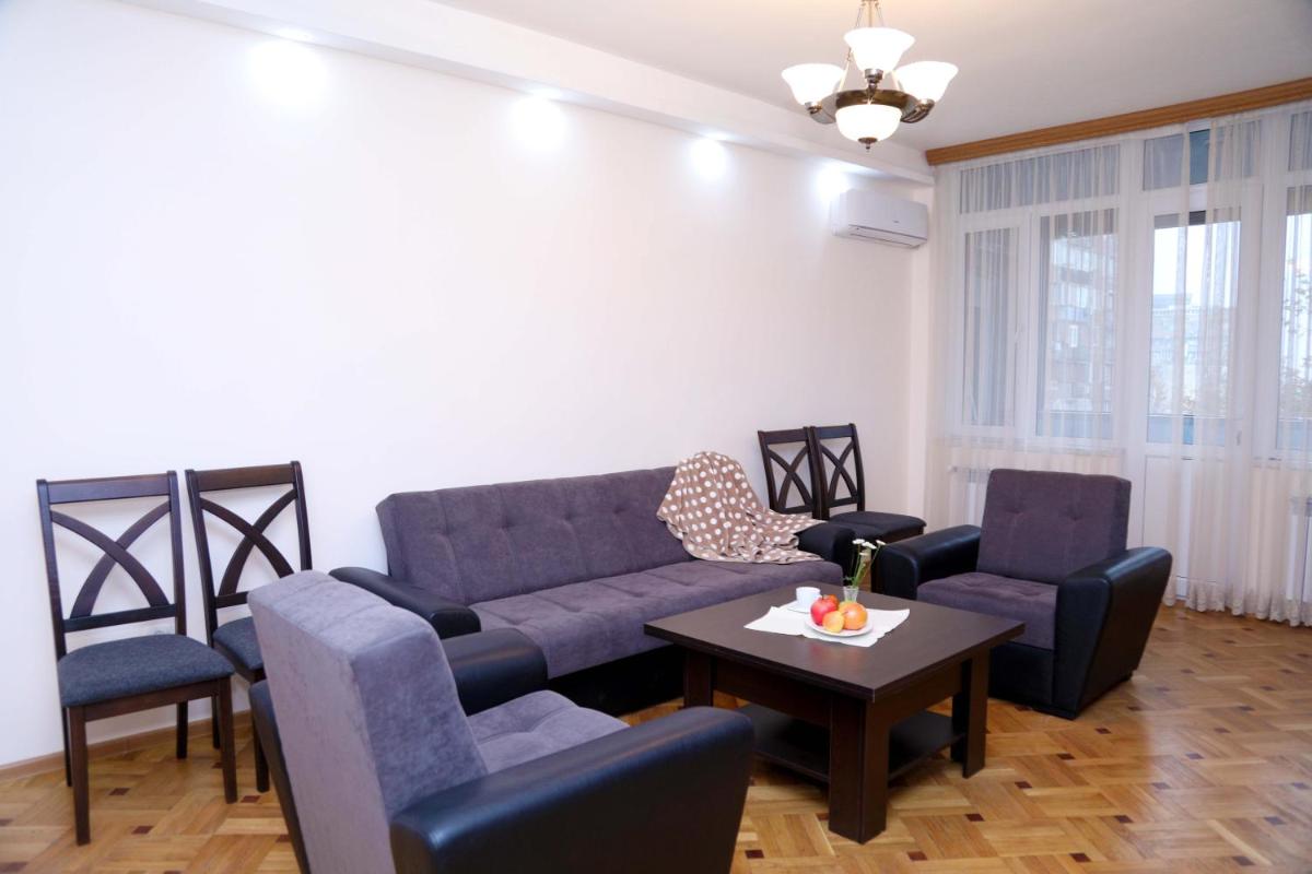 Suitetrails - Sunny apartment on Sayat-Nova Avenue & Tours