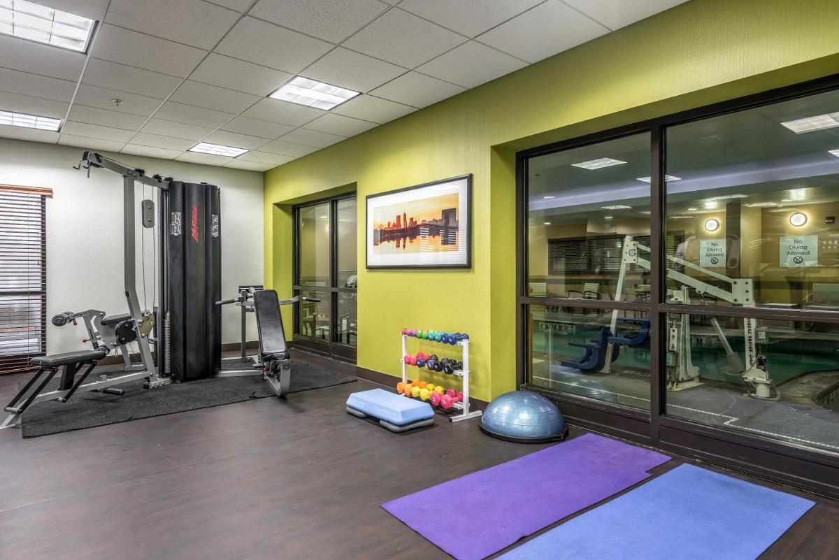 Holiday Inn - Indianapolis Downtown, an IHG Hotel - Housity