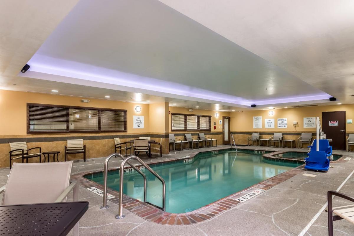 Holiday Inn - Indianapolis Downtown, an IHG Hotel - Housity