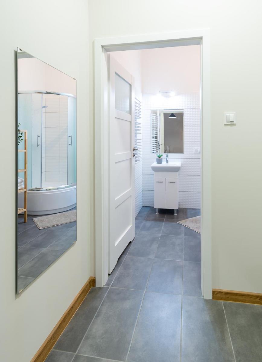 Lucky Place BASIC - Housity