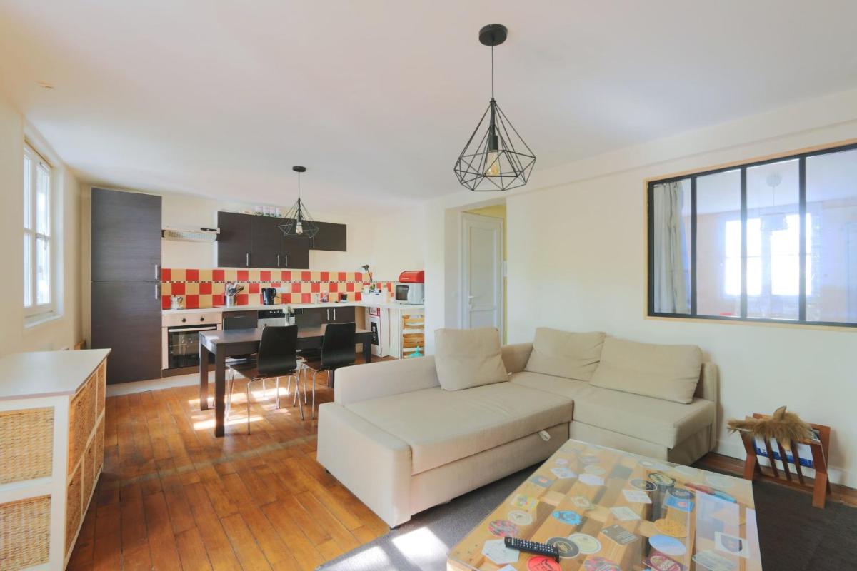 Located in the heart of the city of Tours - Housity