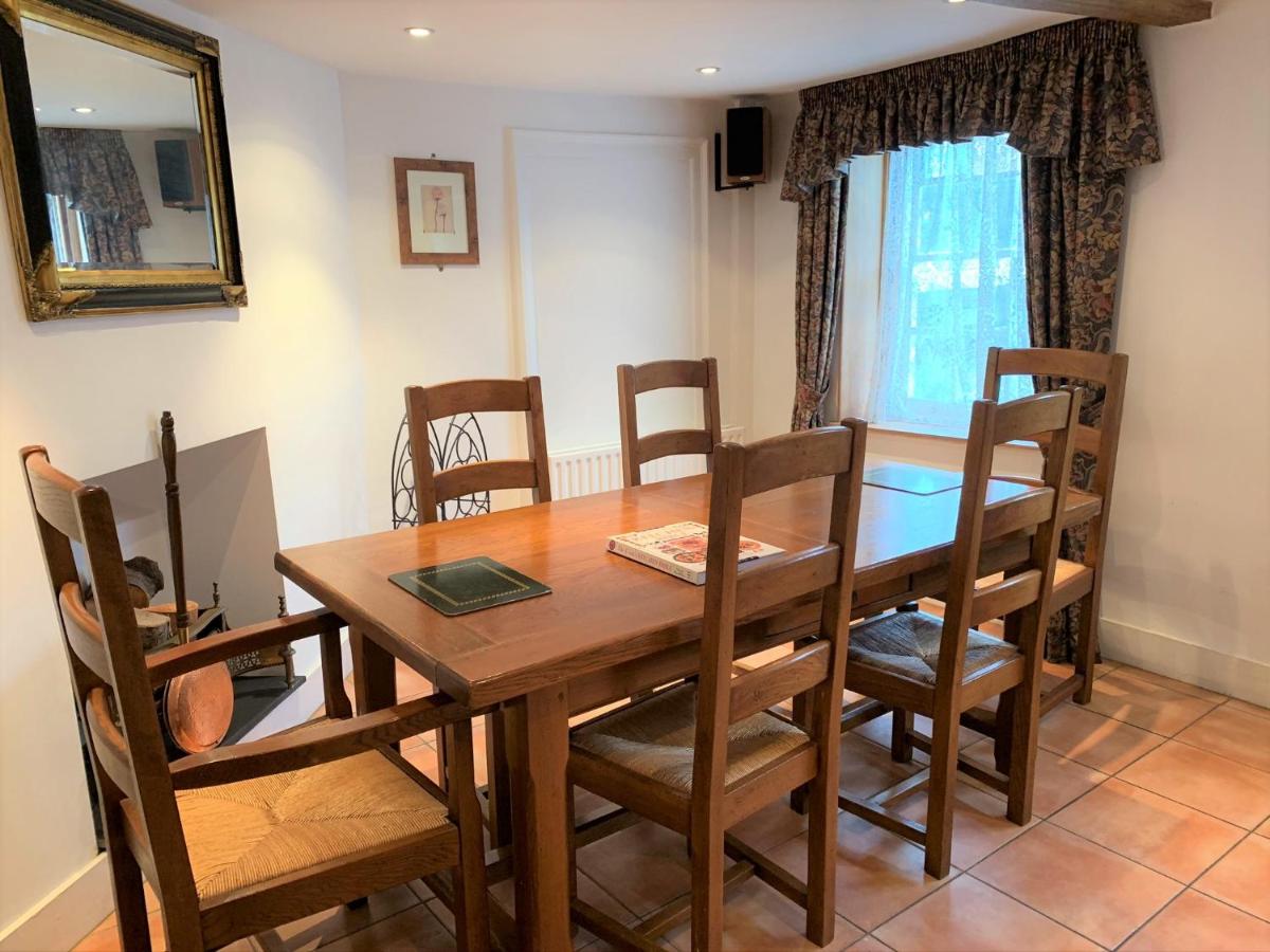 Ye Olde House - Housity