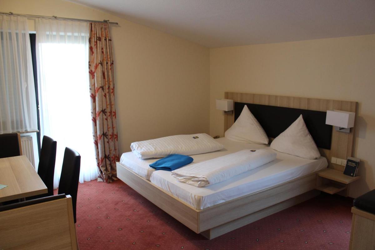 Villa Waldeck - Housity
