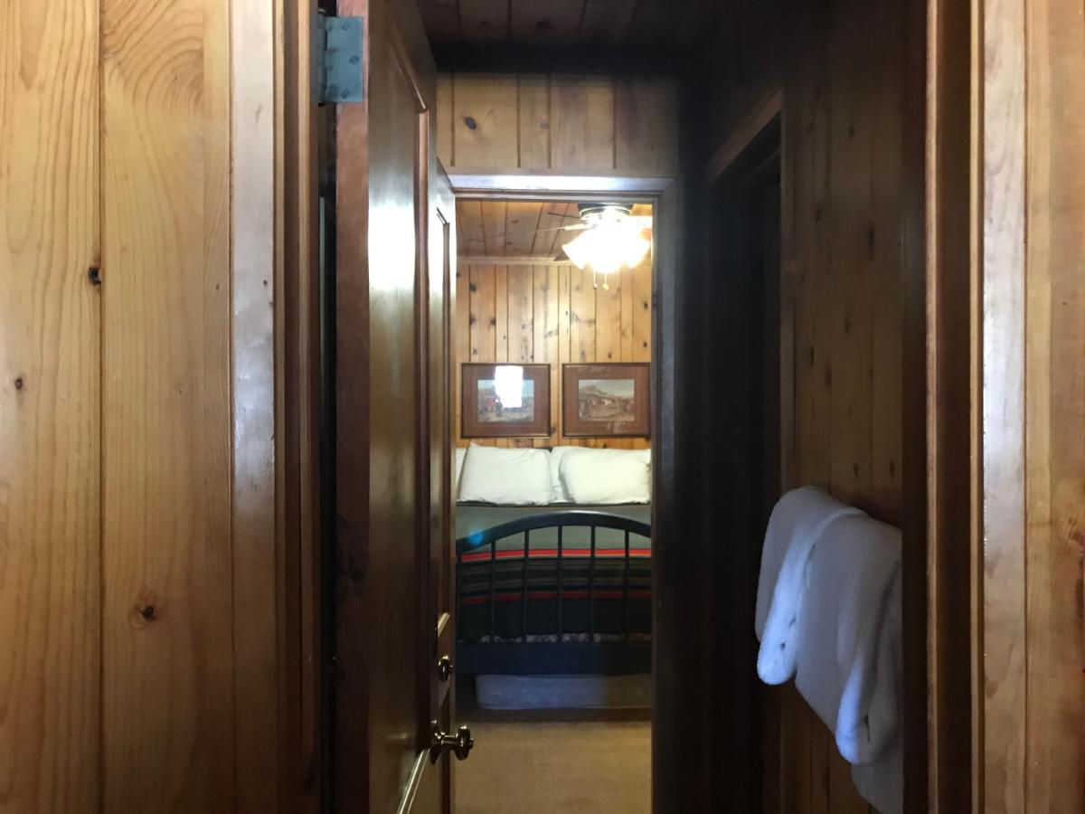 The Lodge at Red River - Housity