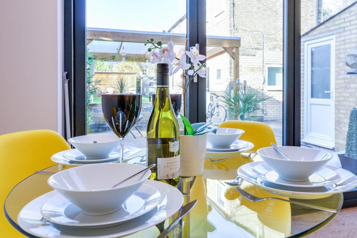 Hemingford Lodge - Housity