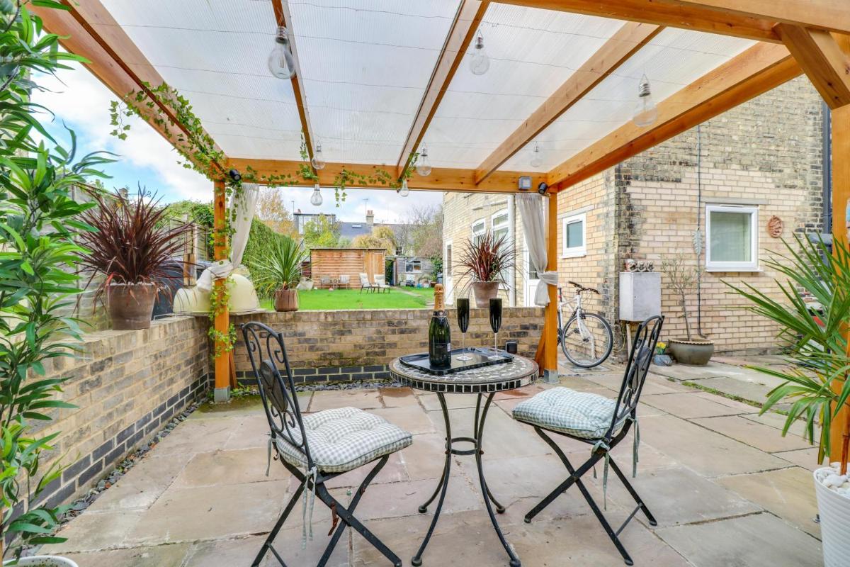 Hemingford Lodge - Housity