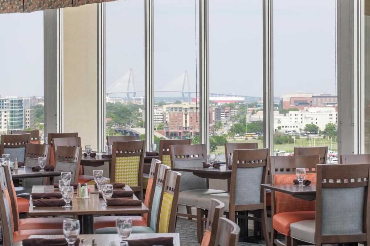 Holiday Inn Charleston-Riverview, an IHG Hotel - Housity